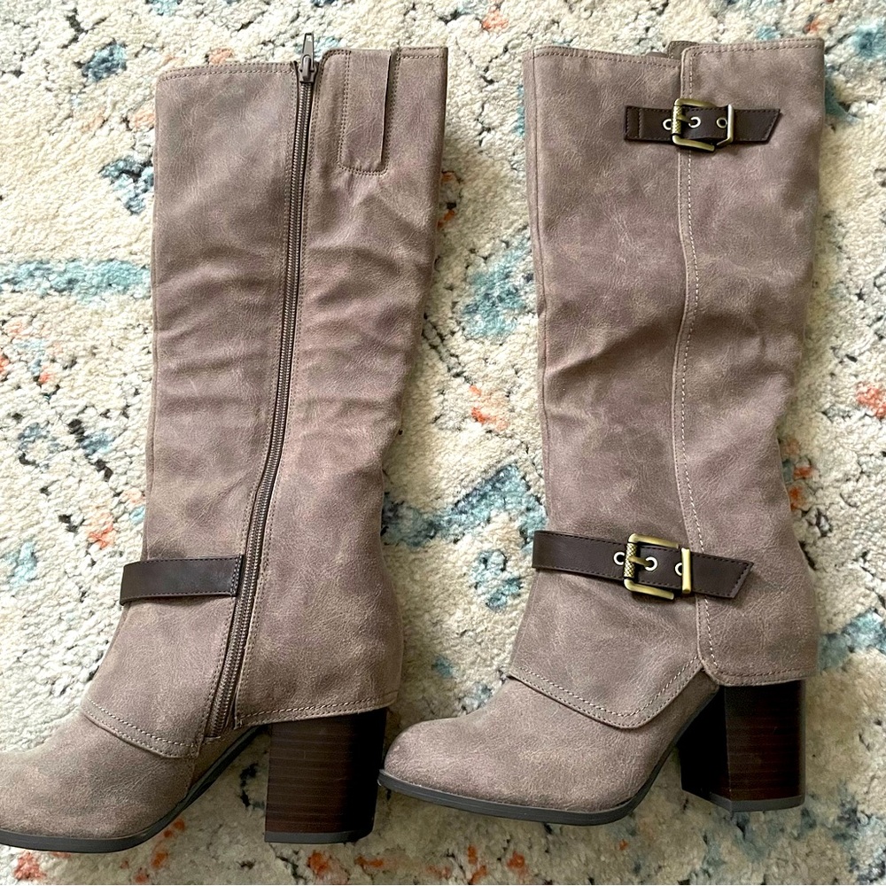 Size 6 Tan Boots